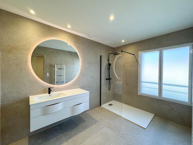 maison à vendre - 5 pièces - 152.0 m2 - CAVALAIRE SUR MER - 83 - PROVENCE-ALPES-COTE-D-AZUR - Century 21 Bianchi Transactions