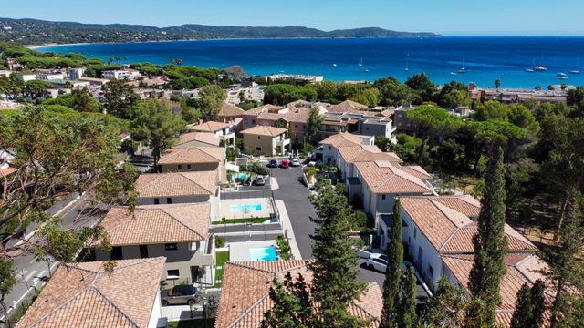 maison à vendre - 5 pièces - 152.0 m2 - CAVALAIRE SUR MER - 83 - PROVENCE-ALPES-COTE-D-AZUR - Century 21 Bianchi Transactions