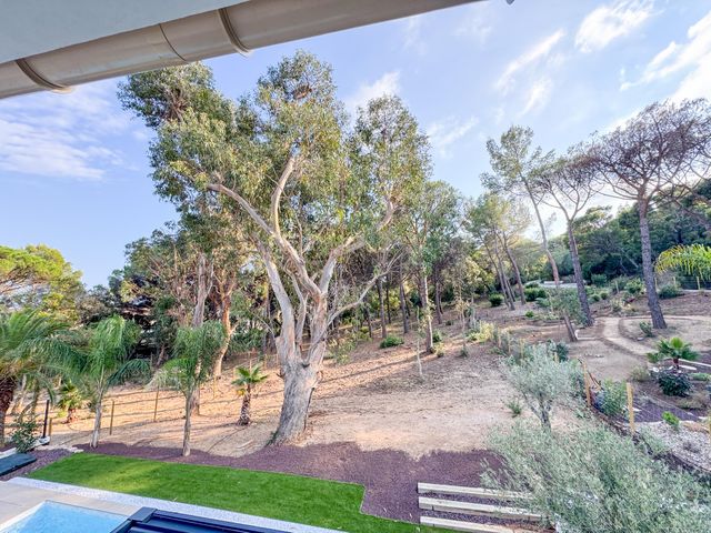 maison à vendre - 5 pièces - 152.0 m2 - CAVALAIRE SUR MER - 83 - PROVENCE-ALPES-COTE-D-AZUR - Century 21 Bianchi Transactions