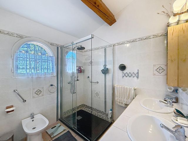 maison à vendre - 7 pièces - 242.0 m2 - CAVALAIRE SUR MER - 83 - PROVENCE-ALPES-COTE-D-AZUR - Century 21 Bianchi Transactions