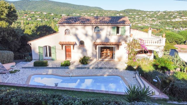 maison à vendre - 7 pièces - 242.0 m2 - CAVALAIRE SUR MER - 83 - PROVENCE-ALPES-COTE-D-AZUR - Century 21 Bianchi Transactions