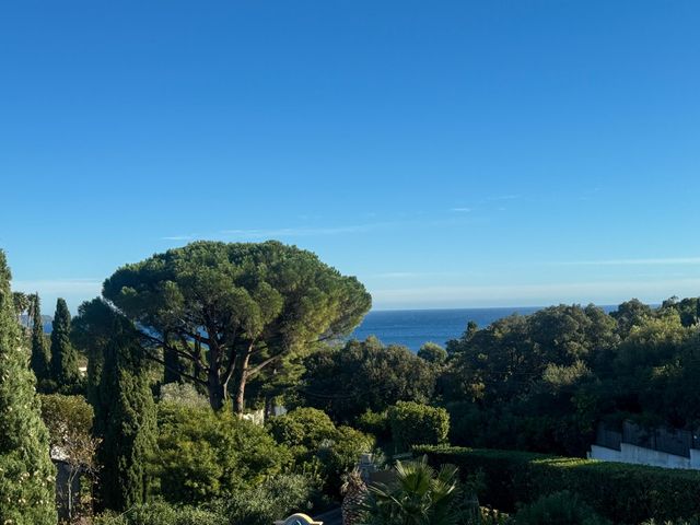 maison à vendre - 7 pièces - 242.0 m2 - CAVALAIRE SUR MER - 83 - PROVENCE-ALPES-COTE-D-AZUR - Century 21 Bianchi Transactions
