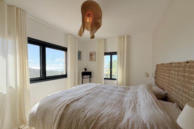 maison à vendre - 5 pièces - 135.0 m2 - LA CROIX VALMER - 83 - PROVENCE-ALPES-COTE-D-AZUR - Century 21 Bianchi Transactions