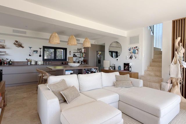 maison à vendre - 5 pièces - 135.0 m2 - LA CROIX VALMER - 83 - PROVENCE-ALPES-COTE-D-AZUR - Century 21 Bianchi Transactions