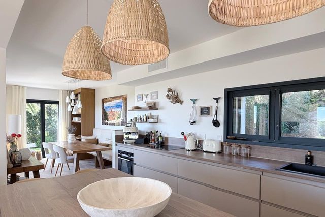 maison à vendre - 5 pièces - 135.0 m2 - LA CROIX VALMER - 83 - PROVENCE-ALPES-COTE-D-AZUR - Century 21 Bianchi Transactions