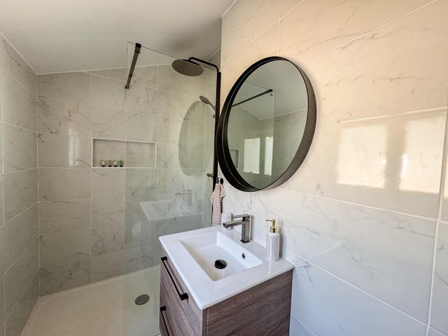 maison à vendre - 5 pièces - 142.0 m2 - LA CROIX VALMER - 83 - PROVENCE-ALPES-COTE-D-AZUR - Century 21 Bianchi Transactions