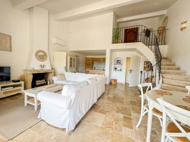 maison à vendre - 5 pièces - 142.0 m2 - LA CROIX VALMER - 83 - PROVENCE-ALPES-COTE-D-AZUR - Century 21 Bianchi Transactions