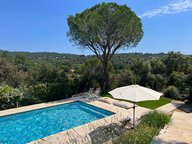 maison à vendre - 5 pièces - 142.0 m2 - LA CROIX VALMER - 83 - PROVENCE-ALPES-COTE-D-AZUR - Century 21 Bianchi Transactions