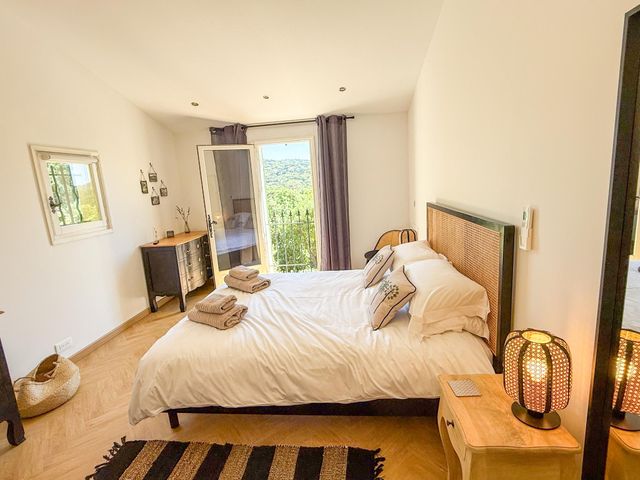 maison à vendre - 5 pièces - 142.0 m2 - LA CROIX VALMER - 83 - PROVENCE-ALPES-COTE-D-AZUR - Century 21 Bianchi Transactions