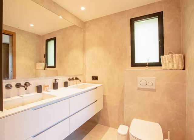 maison à vendre - 6 pièces - 280.0 m2 - LA CROIX VALMER - 83 - PROVENCE-ALPES-COTE-D-AZUR - Century 21 Bianchi Transactions