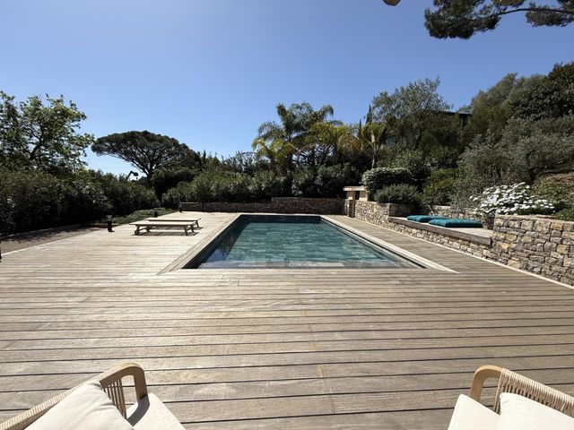 maison à vendre - 7 pièces - 250.0 m2 - LA CROIX VALMER - 83 - PROVENCE-ALPES-COTE-D-AZUR - Century 21 Bianchi Transactions