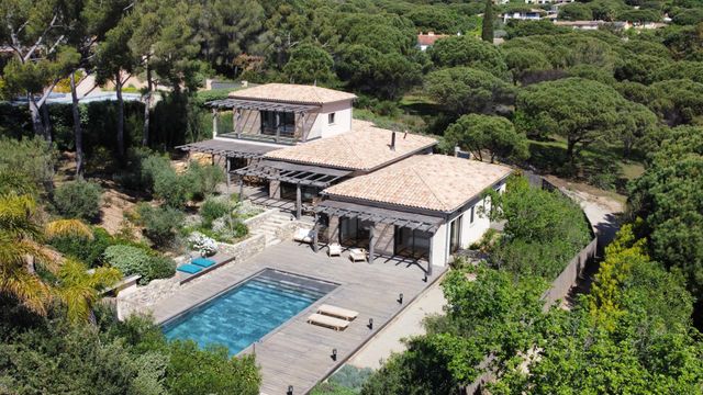 maison à vendre - 7 pièces - 250.0 m2 - LA CROIX VALMER - 83 - PROVENCE-ALPES-COTE-D-AZUR - Century 21 Bianchi Transactions
