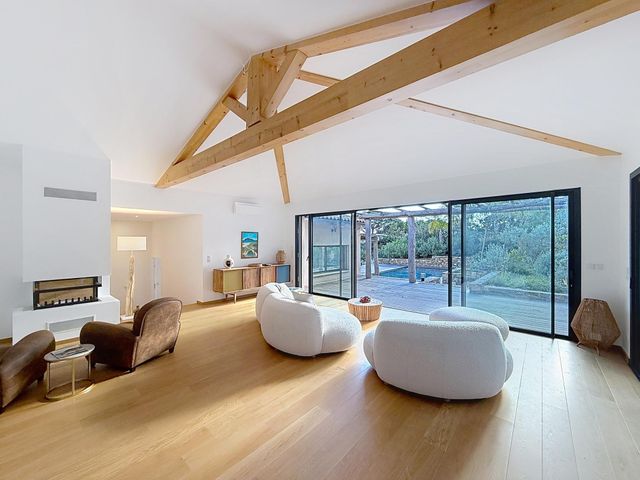 maison à vendre - 7 pièces - 250.0 m2 - LA CROIX VALMER - 83 - PROVENCE-ALPES-COTE-D-AZUR - Century 21 Bianchi Transactions