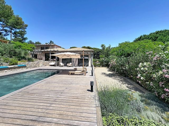 maison à vendre - 7 pièces - 250.0 m2 - LA CROIX VALMER - 83 - PROVENCE-ALPES-COTE-D-AZUR - Century 21 Bianchi Transactions