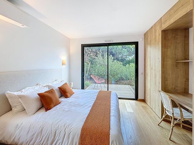 maison à vendre - 7 pièces - 250.0 m2 - LA CROIX VALMER - 83 - PROVENCE-ALPES-COTE-D-AZUR - Century 21 Bianchi Transactions