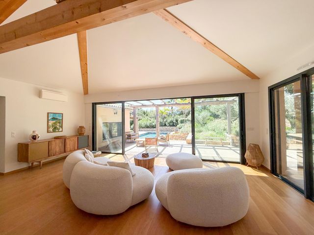 maison à vendre - 7 pièces - 250.0 m2 - LA CROIX VALMER - 83 - PROVENCE-ALPES-COTE-D-AZUR - Century 21 Bianchi Transactions