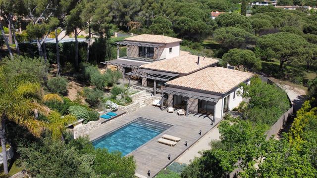 maison à vendre - 7 pièces - 250.0 m2 - LA CROIX VALMER - 83 - PROVENCE-ALPES-COTE-D-AZUR - Century 21 Bianchi Transactions