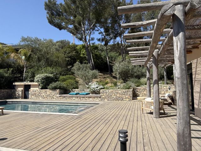 maison à vendre - 7 pièces - 250.0 m2 - LA CROIX VALMER - 83 - PROVENCE-ALPES-COTE-D-AZUR - Century 21 Bianchi Transactions