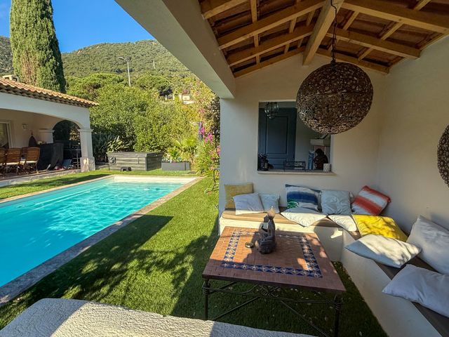 maison à vendre - 5 pièces - 122.0 m2 - CAVALAIRE SUR MER - 83 - PROVENCE-ALPES-COTE-D-AZUR - Century 21 Bianchi Transactions