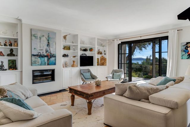 maison à vendre - 5 pièces - 173.0 m2 - CAVALAIRE SUR MER - 83 - PROVENCE-ALPES-COTE-D-AZUR - Century 21 Bianchi Transactions