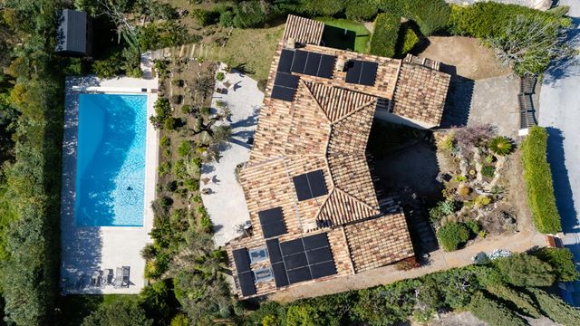 maison à vendre - 5 pièces - 173.0 m2 - CAVALAIRE SUR MER - 83 - PROVENCE-ALPES-COTE-D-AZUR - Century 21 Bianchi Transactions