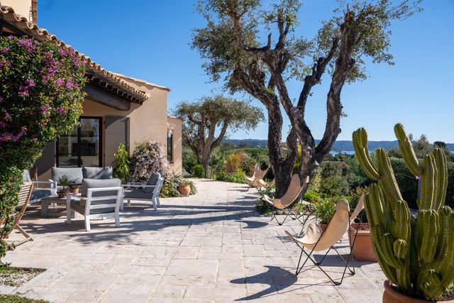 maison à vendre - 5 pièces - 173.0 m2 - CAVALAIRE SUR MER - 83 - PROVENCE-ALPES-COTE-D-AZUR - Century 21 Bianchi Transactions