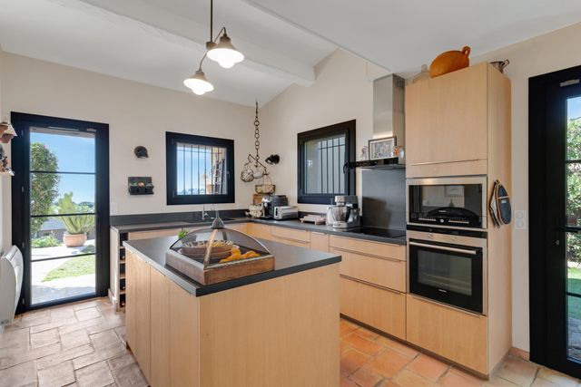 maison à vendre - 5 pièces - 173.0 m2 - CAVALAIRE SUR MER - 83 - PROVENCE-ALPES-COTE-D-AZUR - Century 21 Bianchi Transactions