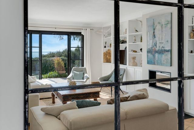 maison à vendre - 5 pièces - 173.0 m2 - CAVALAIRE SUR MER - 83 - PROVENCE-ALPES-COTE-D-AZUR - Century 21 Bianchi Transactions