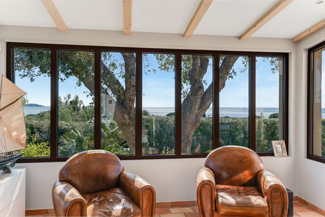 maison à vendre - 5 pièces - 173.0 m2 - CAVALAIRE SUR MER - 83 - PROVENCE-ALPES-COTE-D-AZUR - Century 21 Bianchi Transactions