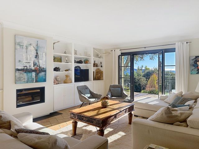 maison à vendre - 5 pièces - 173.0 m2 - CAVALAIRE SUR MER - 83 - PROVENCE-ALPES-COTE-D-AZUR - Century 21 Bianchi Transactions