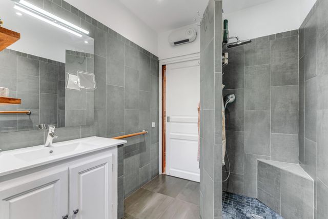 maison à vendre - 5 pièces - 173.0 m2 - CAVALAIRE SUR MER - 83 - PROVENCE-ALPES-COTE-D-AZUR - Century 21 Bianchi Transactions