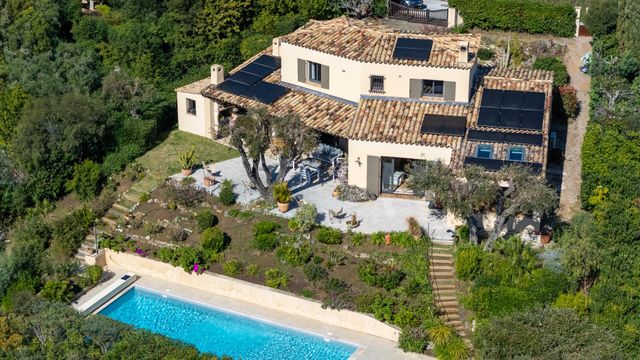 maison à vendre - 5 pièces - 173.0 m2 - CAVALAIRE SUR MER - 83 - PROVENCE-ALPES-COTE-D-AZUR - Century 21 Bianchi Transactions