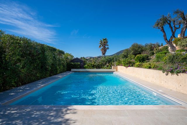 maison à vendre - 5 pièces - 173.0 m2 - CAVALAIRE SUR MER - 83 - PROVENCE-ALPES-COTE-D-AZUR - Century 21 Bianchi Transactions