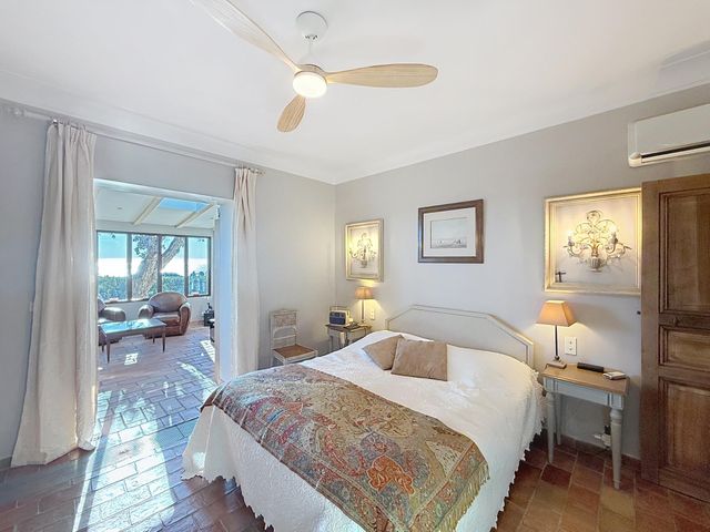 maison à vendre - 5 pièces - 173.0 m2 - CAVALAIRE SUR MER - 83 - PROVENCE-ALPES-COTE-D-AZUR - Century 21 Bianchi Transactions