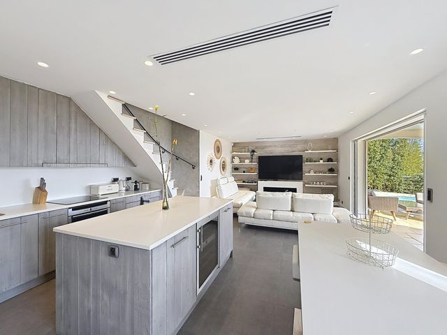 maison à vendre - 5 pièces - 110.0 m2 - CAVALAIRE SUR MER - 83 - PROVENCE-ALPES-COTE-D-AZUR - Century 21 Bianchi Transactions