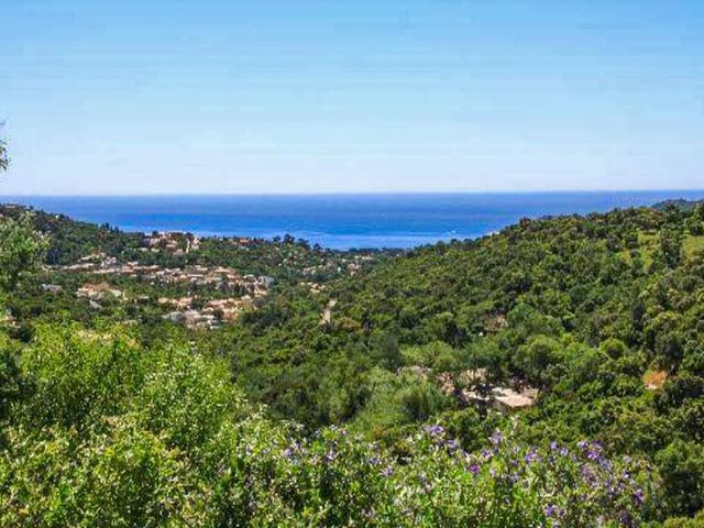 maison à vendre - 5 pièces - 110.0 m2 - CAVALAIRE SUR MER - 83 - PROVENCE-ALPES-COTE-D-AZUR - Century 21 Bianchi Transactions