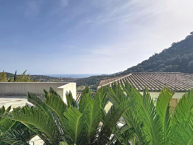 maison à vendre - 5 pièces - 110.0 m2 - CAVALAIRE SUR MER - 83 - PROVENCE-ALPES-COTE-D-AZUR - Century 21 Bianchi Transactions