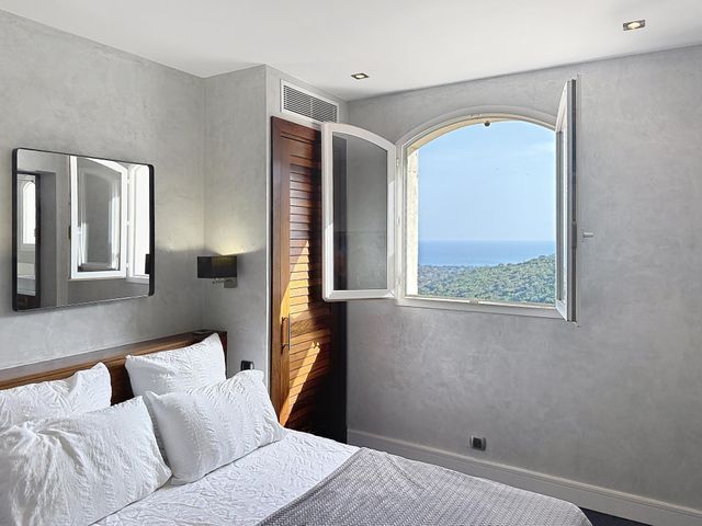 maison à vendre - 5 pièces - 110.0 m2 - CAVALAIRE SUR MER - 83 - PROVENCE-ALPES-COTE-D-AZUR - Century 21 Bianchi Transactions