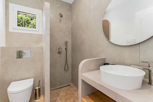 maison à vendre - 7 pièces - 150.0 m2 - CAVALAIRE SUR MER - 83 - PROVENCE-ALPES-COTE-D-AZUR - Century 21 Bianchi Transactions