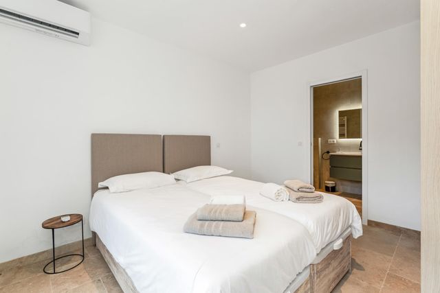 maison à vendre - 7 pièces - 150.0 m2 - CAVALAIRE SUR MER - 83 - PROVENCE-ALPES-COTE-D-AZUR - Century 21 Bianchi Transactions