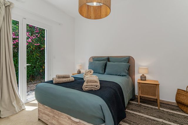 maison à vendre - 7 pièces - 150.0 m2 - CAVALAIRE SUR MER - 83 - PROVENCE-ALPES-COTE-D-AZUR - Century 21 Bianchi Transactions