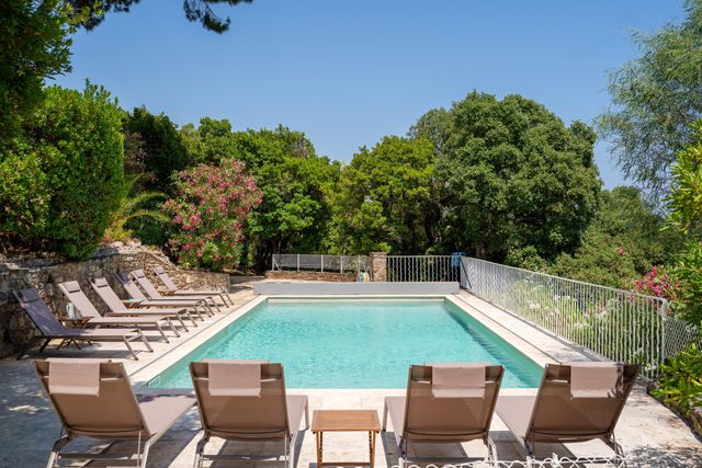 maison à vendre - 7 pièces - 150.0 m2 - CAVALAIRE SUR MER - 83 - PROVENCE-ALPES-COTE-D-AZUR - Century 21 Bianchi Transactions