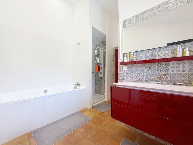 maison à vendre - 8 pièces - 220.0 m2 - CAVALAIRE SUR MER - 83 - PROVENCE-ALPES-COTE-D-AZUR - Century 21 Bianchi Transactions