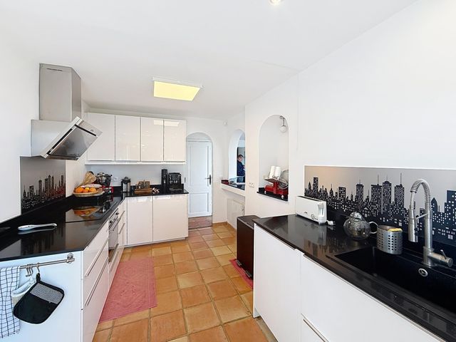 maison à vendre - 8 pièces - 220.0 m2 - CAVALAIRE SUR MER - 83 - PROVENCE-ALPES-COTE-D-AZUR - Century 21 Bianchi Transactions