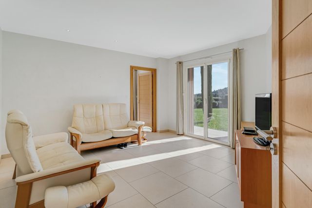 maison à vendre - 8 pièces - 300.0 m2 - CAVALAIRE SUR MER - 83 - PROVENCE-ALPES-COTE-D-AZUR - Century 21 Bianchi Transactions