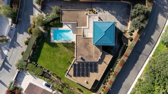 maison à vendre - 8 pièces - 300.0 m2 - CAVALAIRE SUR MER - 83 - PROVENCE-ALPES-COTE-D-AZUR - Century 21 Bianchi Transactions