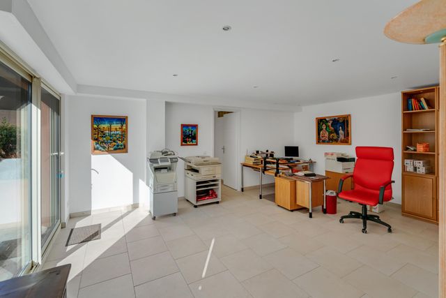 maison à vendre - 8 pièces - 300.0 m2 - CAVALAIRE SUR MER - 83 - PROVENCE-ALPES-COTE-D-AZUR - Century 21 Bianchi Transactions