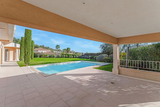 maison à vendre - 8 pièces - 300.0 m2 - CAVALAIRE SUR MER - 83 - PROVENCE-ALPES-COTE-D-AZUR - Century 21 Bianchi Transactions