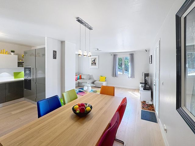 maison à vendre - 4 pièces - 90.5 m2 - LA CROIX VALMER - 83 - PROVENCE-ALPES-COTE-D-AZUR - Century 21 Bianchi Transactions