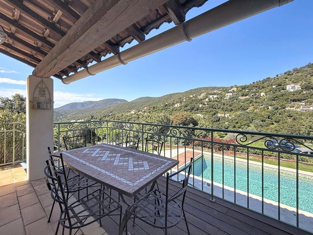 maison à vendre - 4 pièces - 90.5 m2 - LA CROIX VALMER - 83 - PROVENCE-ALPES-COTE-D-AZUR - Century 21 Bianchi Transactions